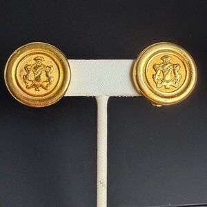 Vintage Giorgio Beverly Hills Gold Tone Crest Clip On Earrings 1" Designer
